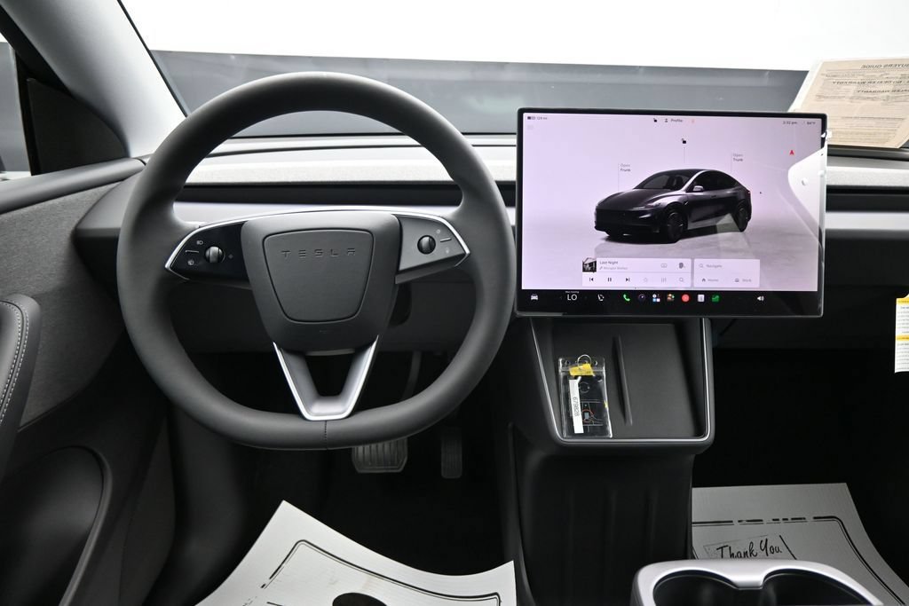 Used 2026 Tesla Model Y AWD image 13
