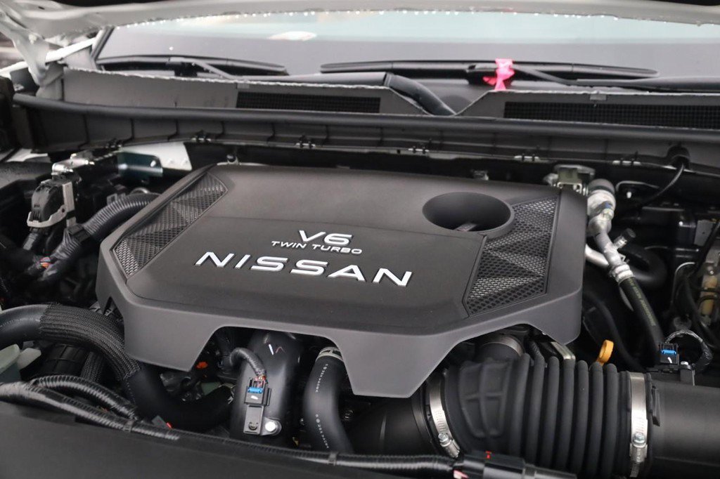 New 2026 Nissan Armada SL w/ Captain's Chari Seat Package image 23