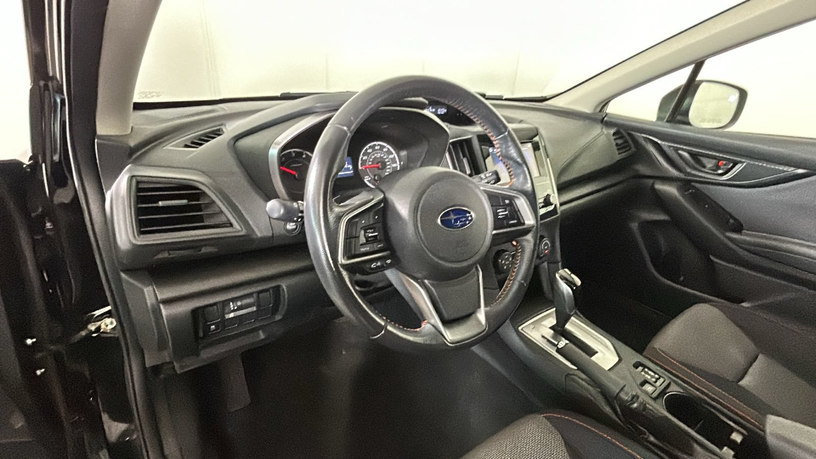 Used 2018 Subaru Crosstrek 2.0i Premium w/ Popular Package #3 AWD/4WD image 17