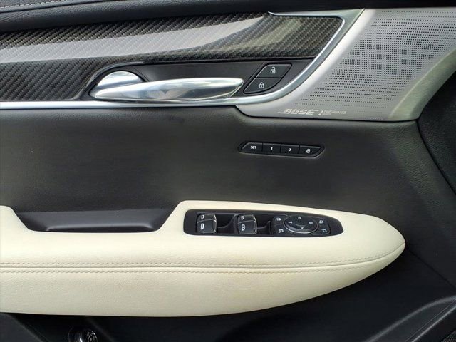 Used 2021 Cadillac XT6 Sport image 23