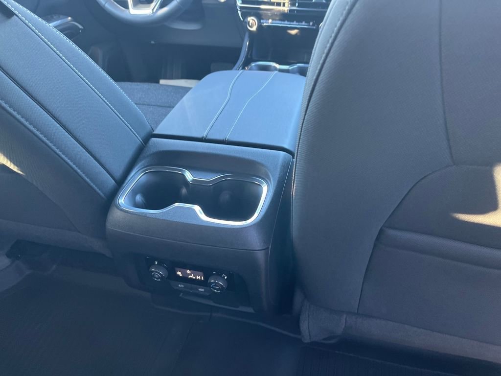 New 2026 Chevrolet Traverse LT image 29