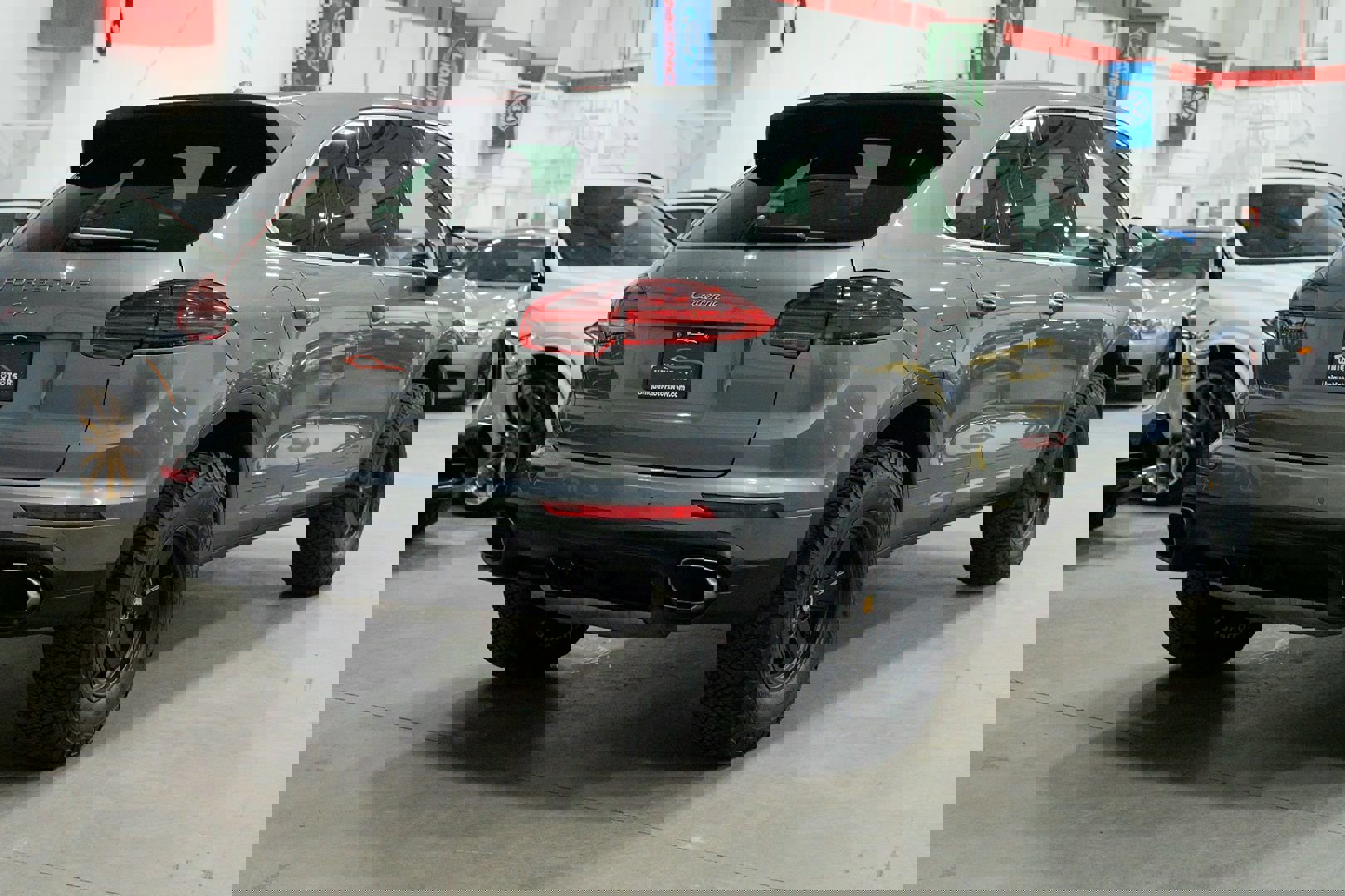 Used 2016 Porsche Cayenne image 8