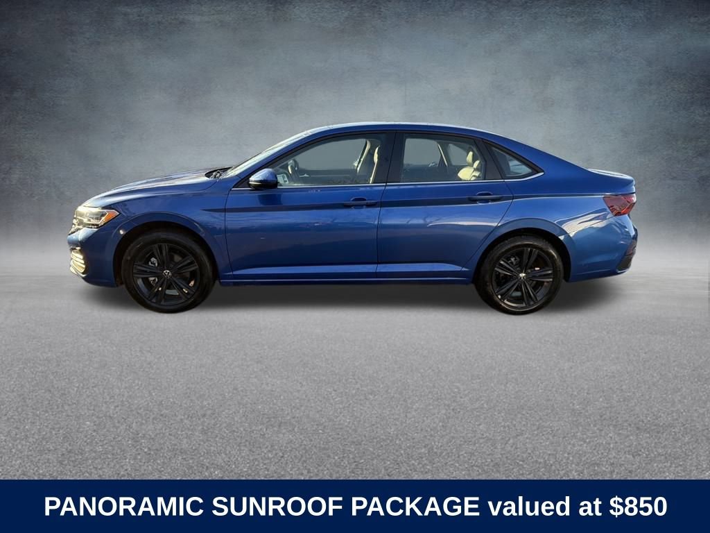 Used 2023 Volkswagen Jetta SE w/ Panoramic Sunroof Package video 2