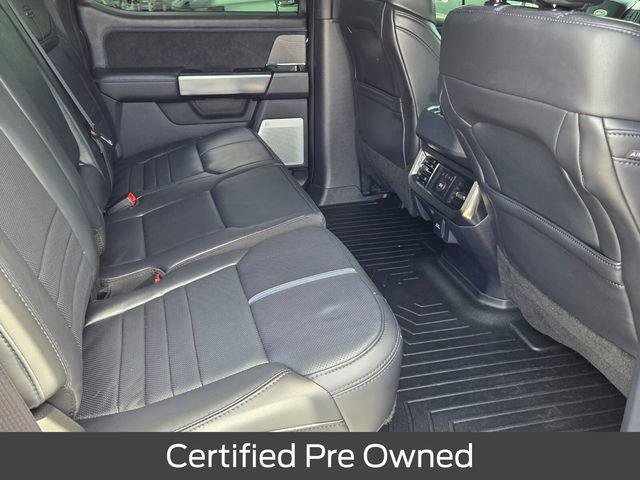 Used 2025 Ford F350 Platinum w/ FX4 Off-Road Package AWD/4WD image 17