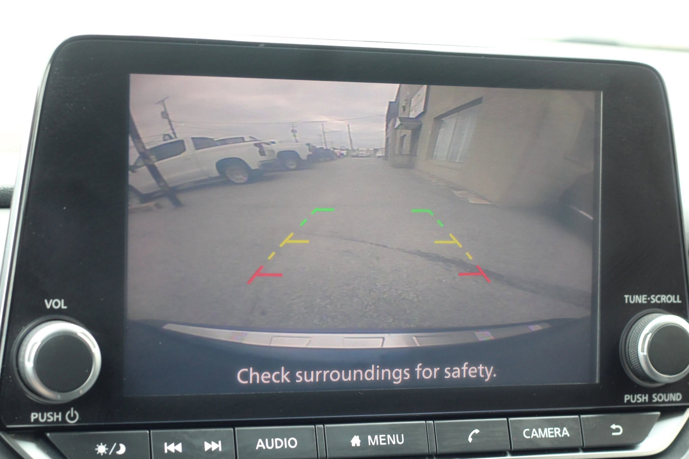 Used 2022 Nissan Rogue SV FWD image 19