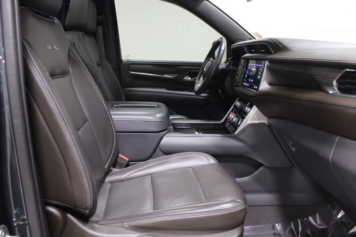 Used 2021 GMC Yukon Denali w/ LPO, Illumination Package AWD/4WD image 27