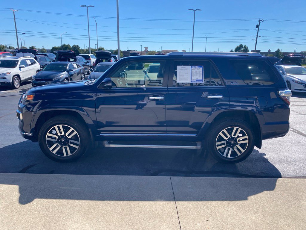 Used 2017 Toyota 4Runner Limited AWD/4WD image 4