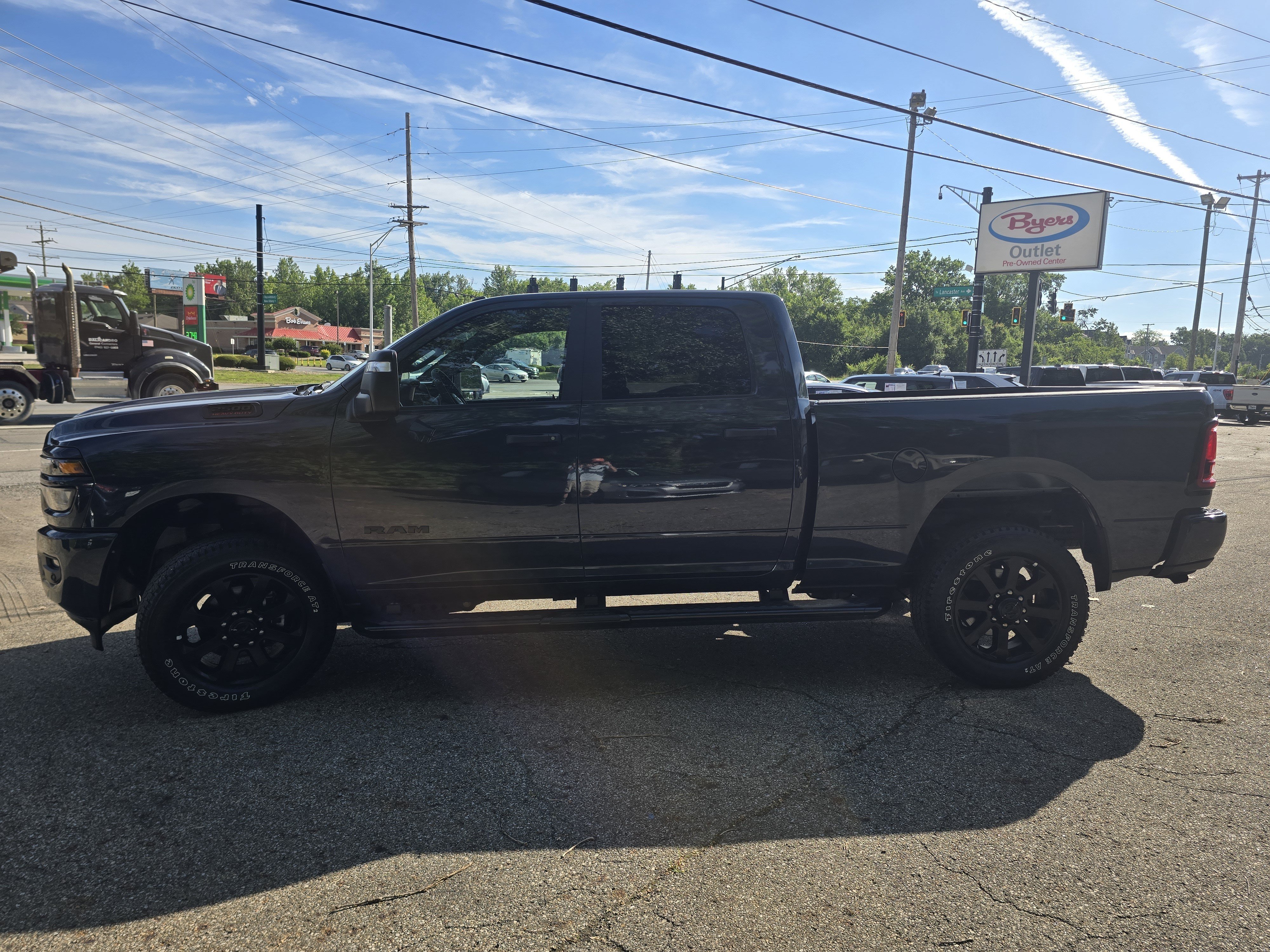 Used 2025 RAM 2500 Big Horn AWD/4WD image 4