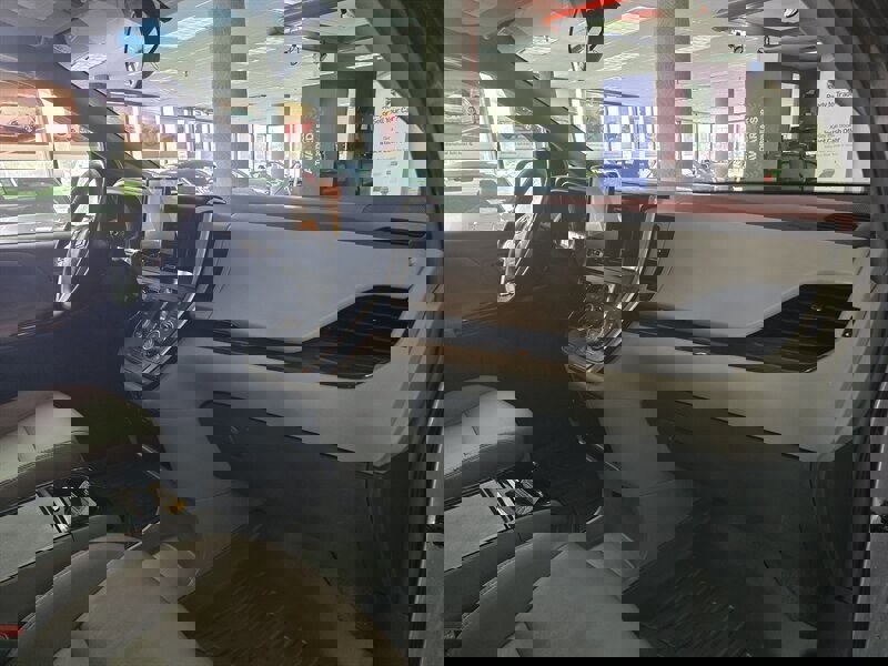 Used 2017 Toyota Sienna XLE w/ XLE Navigation Package image 14