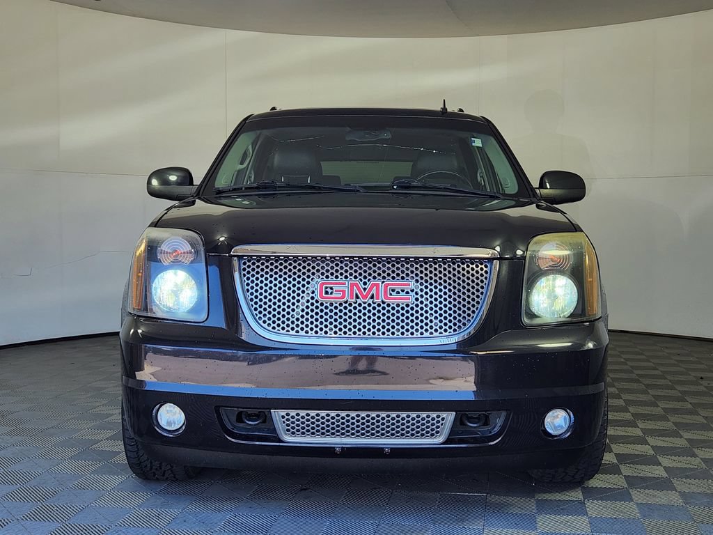 Used 2012 GMC Yukon XL Denali AWD/4WD image 2