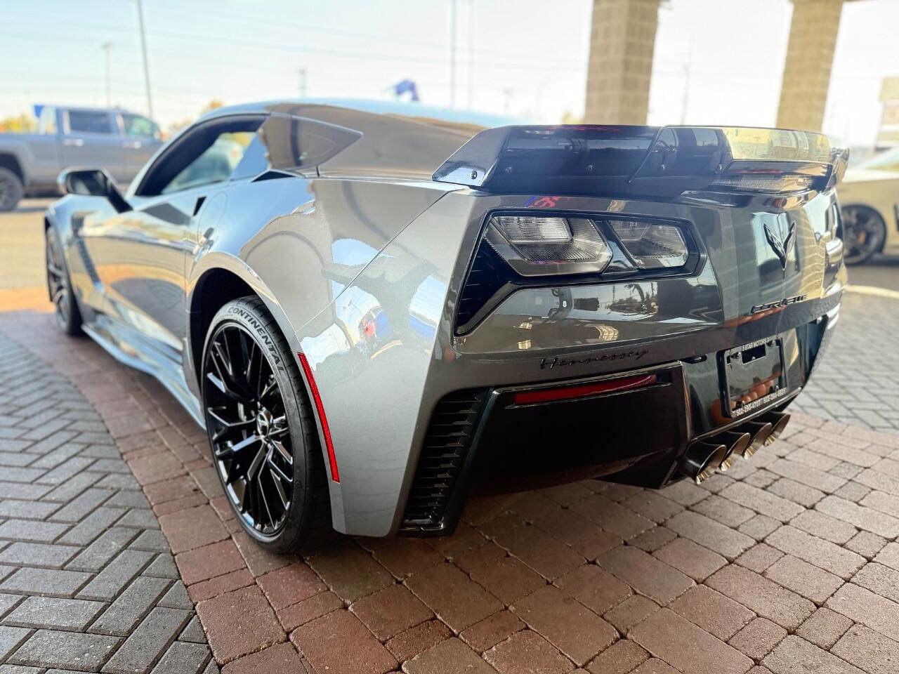 Used 2015 Chevrolet Corvette Z06 w/ 3LZ Preferred Equipment Group image 12