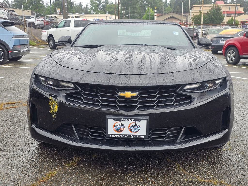 Used 2019 Chevrolet Camaro LT RWD image 3