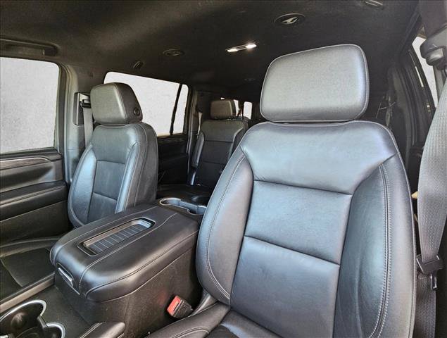 Used 2021 Chevrolet Suburban LT RWD image 13
