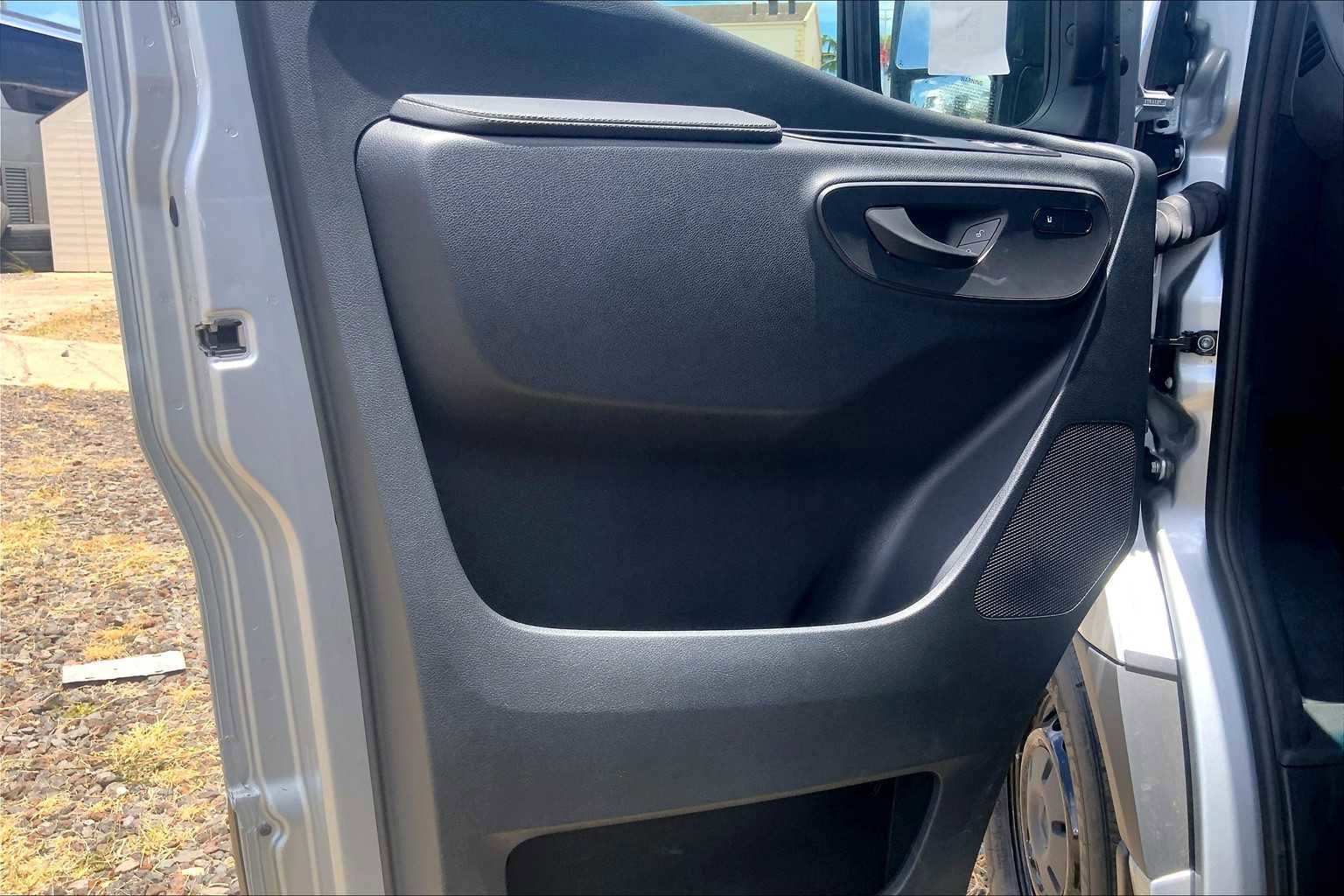 Used 2025 Mercedes-Benz Sprinter 2500 image 17