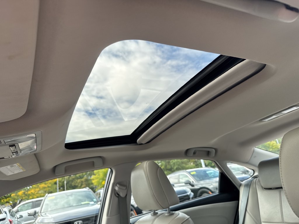 Used 2016 Toyota Avalon XLE Premium FWD image 15