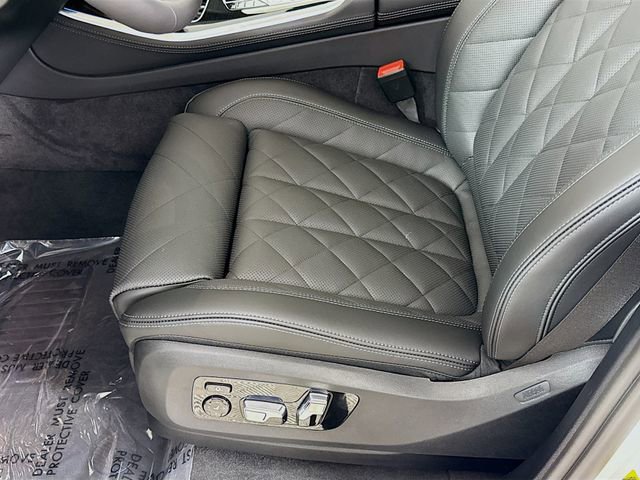 Used 2026 BMW X5 xDrive50e w/ M Sport Package image 20