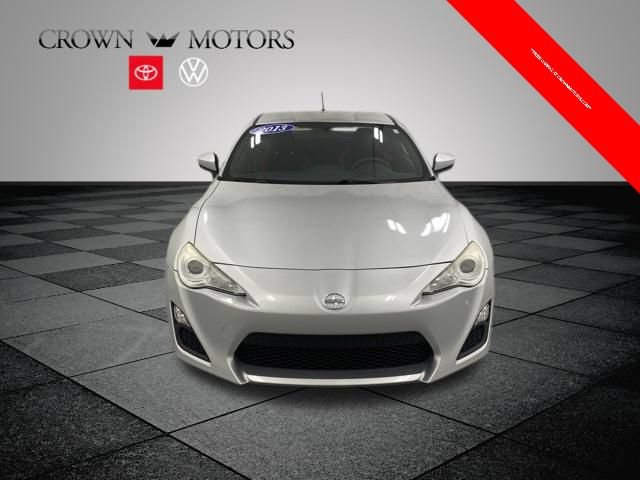 Used 2013 Scion FR-S RWD image 2