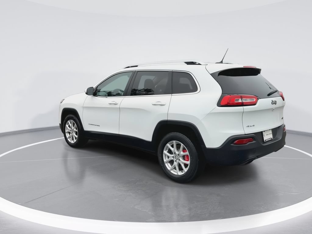 Used 2015 Jeep Cherokee Latitude AWD/4WD image 6