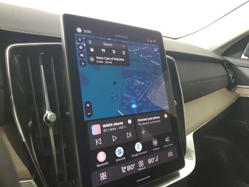 Certified 2025 Volvo XC90 B6 Core w/ Climate Package image 31