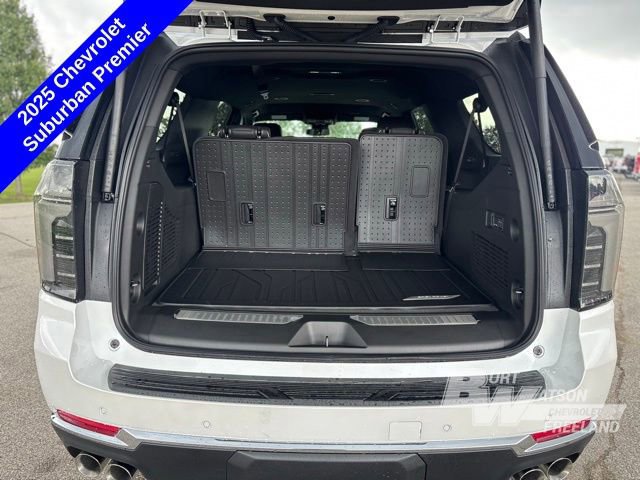 New 2025 Chevrolet Suburban Premier image 30