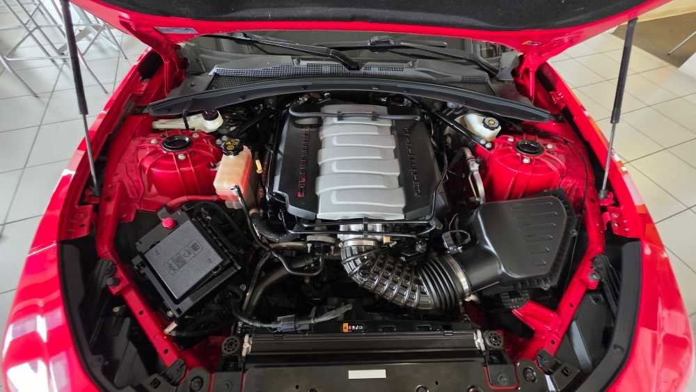 Used 2021 Chevrolet Camaro LT RWD image 24