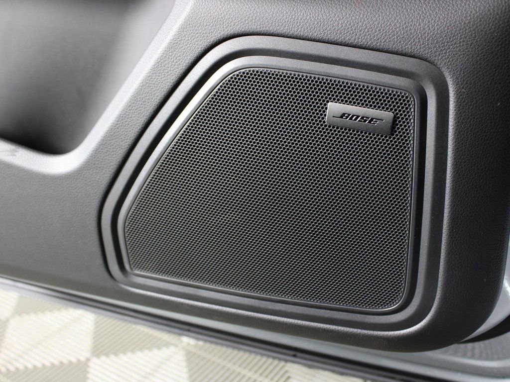 Certified 2026 Porsche Macan AWD/4WD image 16
