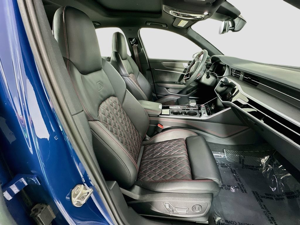 Used 2025 Audi S6 Prestige w/ Prestige Package AWD/4WD image 30