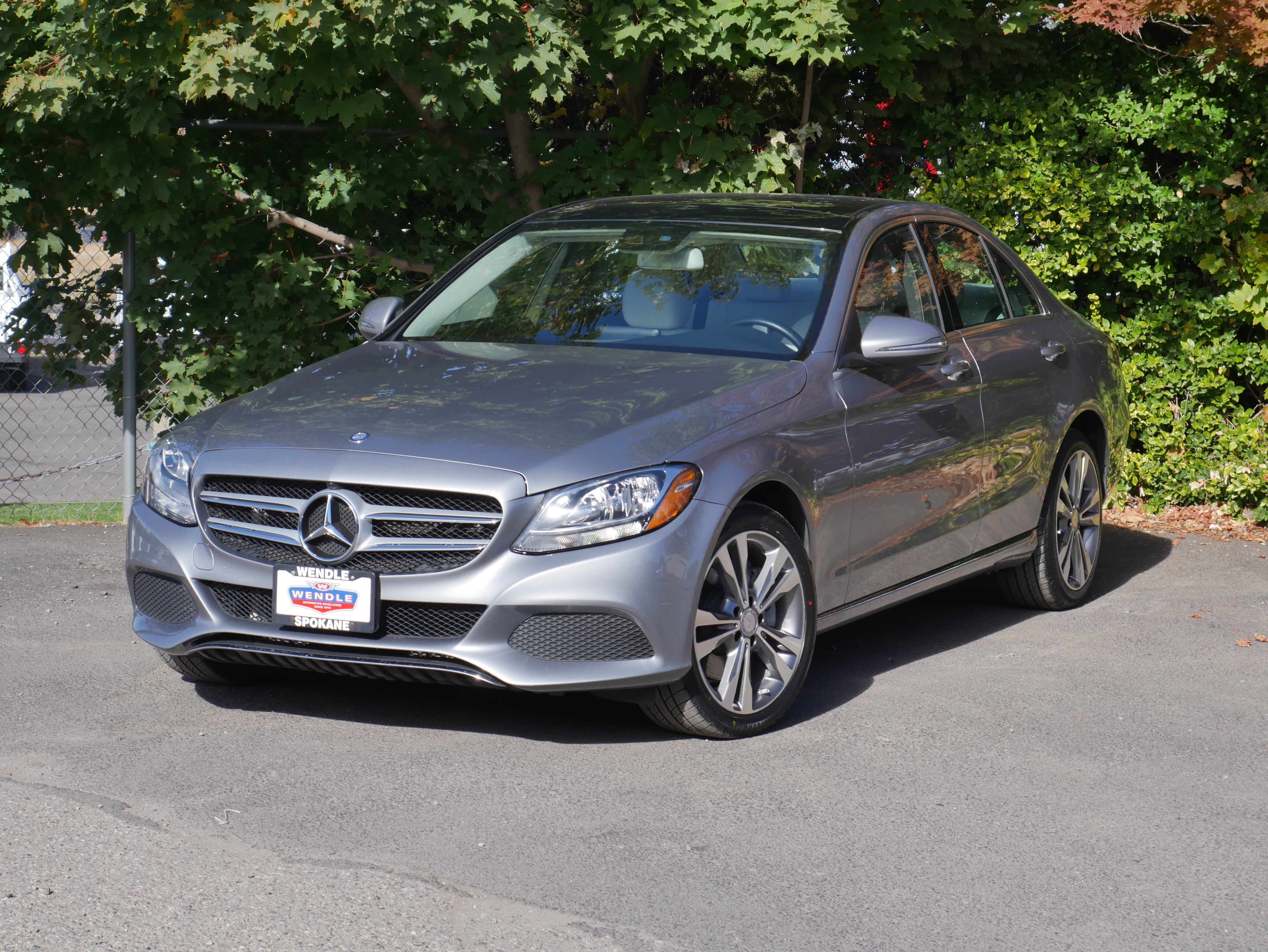 Used 2016 Mercedes-Benz C 300 4MATIC Sedan image 2