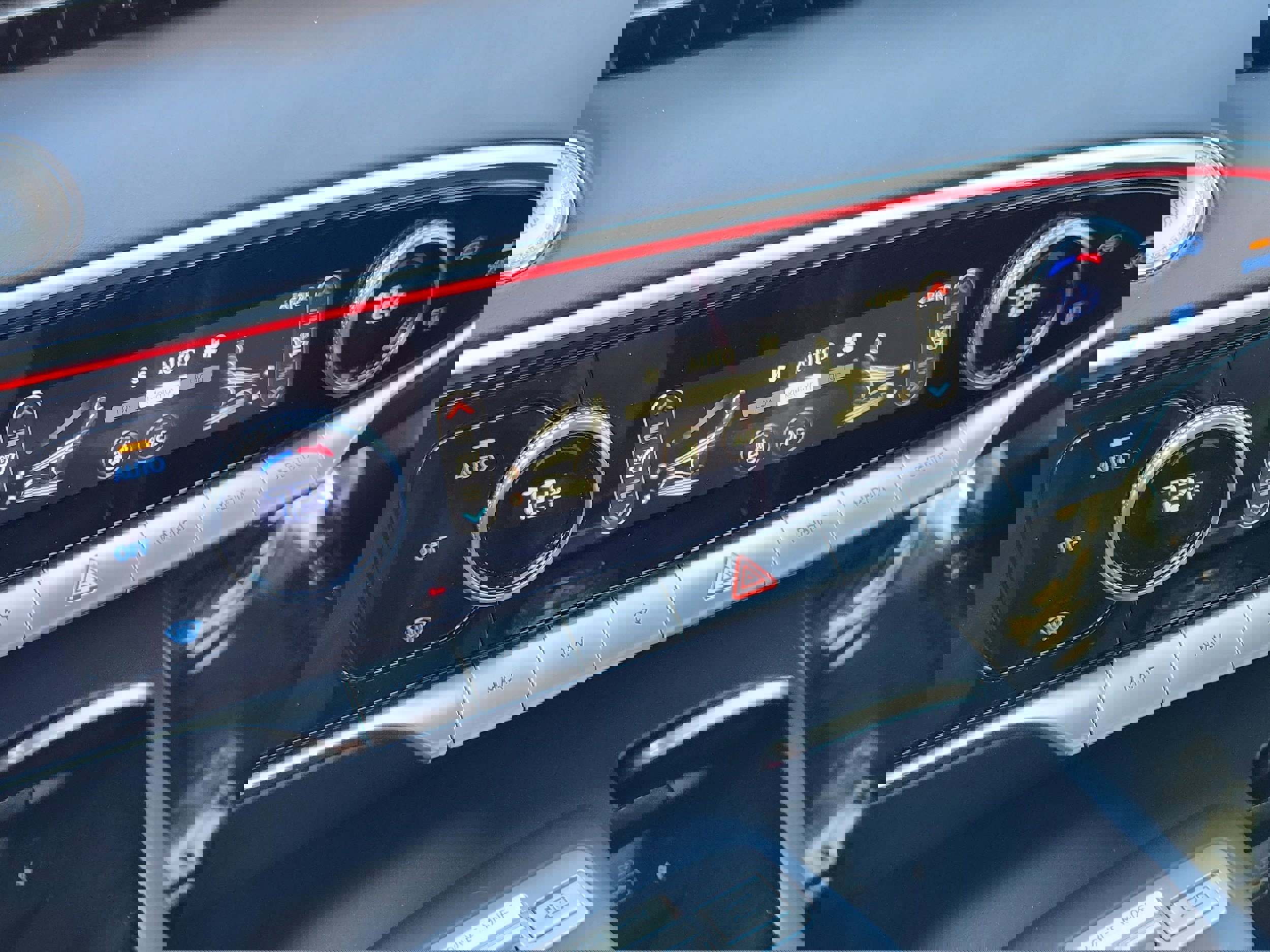 Used 2022 Genesis GV70 3.5T Sport w/ Sport Prestige Package image 24