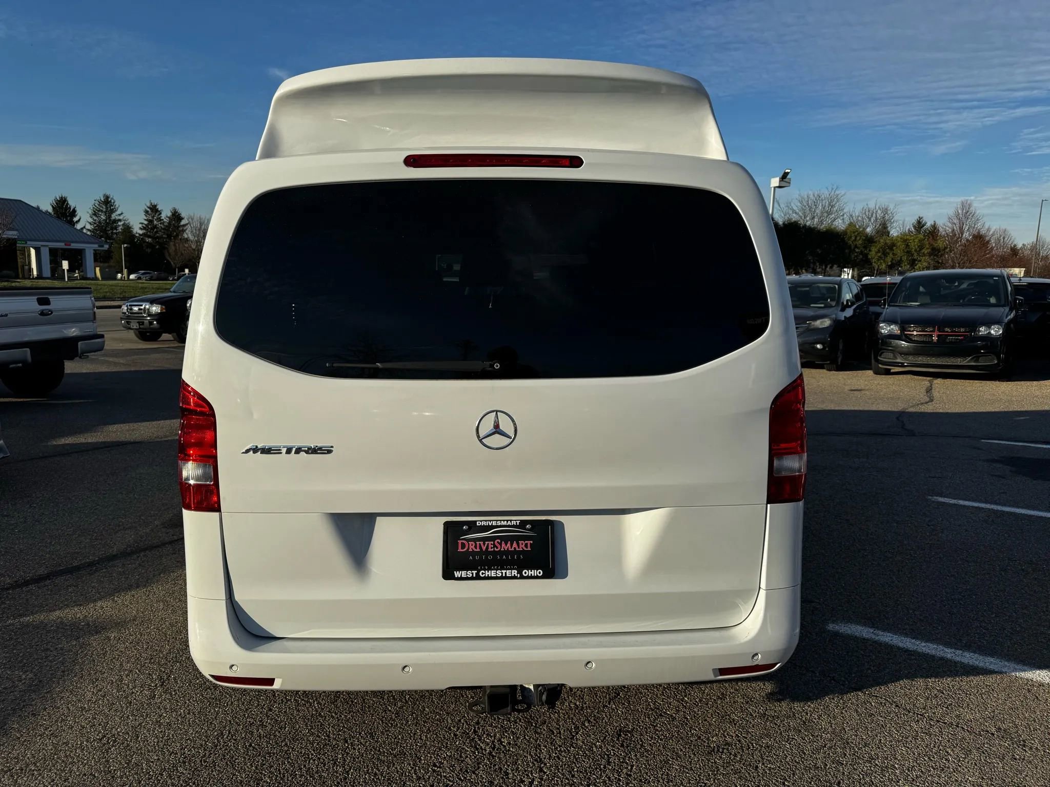 Used 2017 Mercedes-Benz Metris Passenger image 7