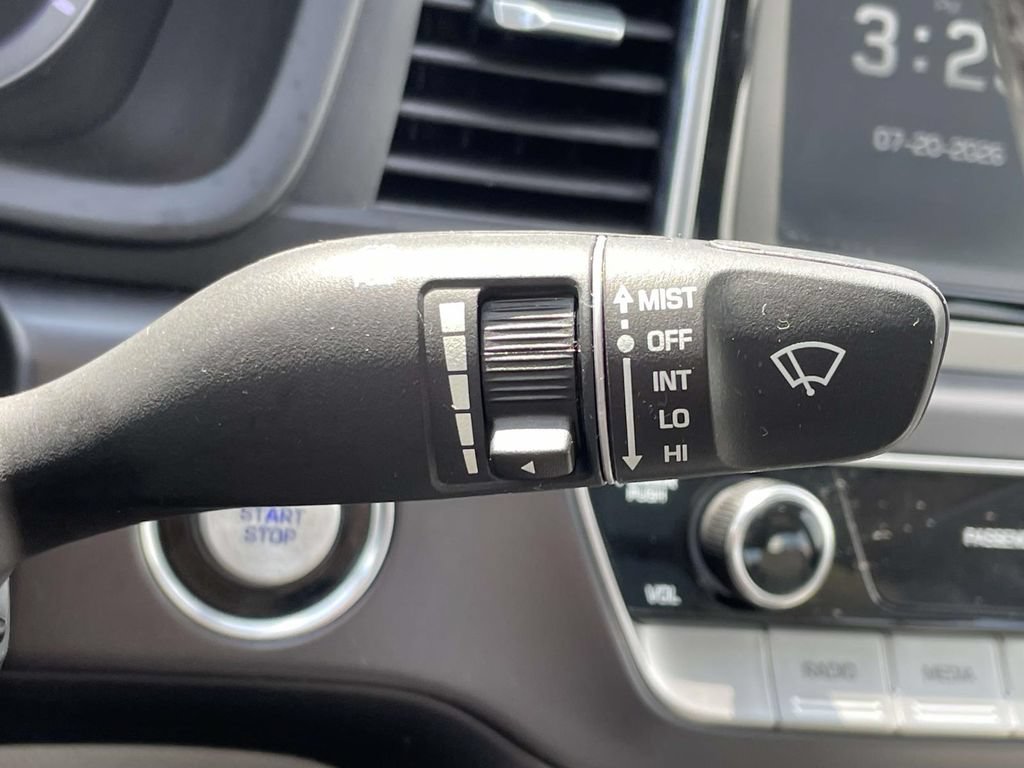 Used 2019 Hyundai Sonata Limited w/ Ultimate Package 02 FWD image 24