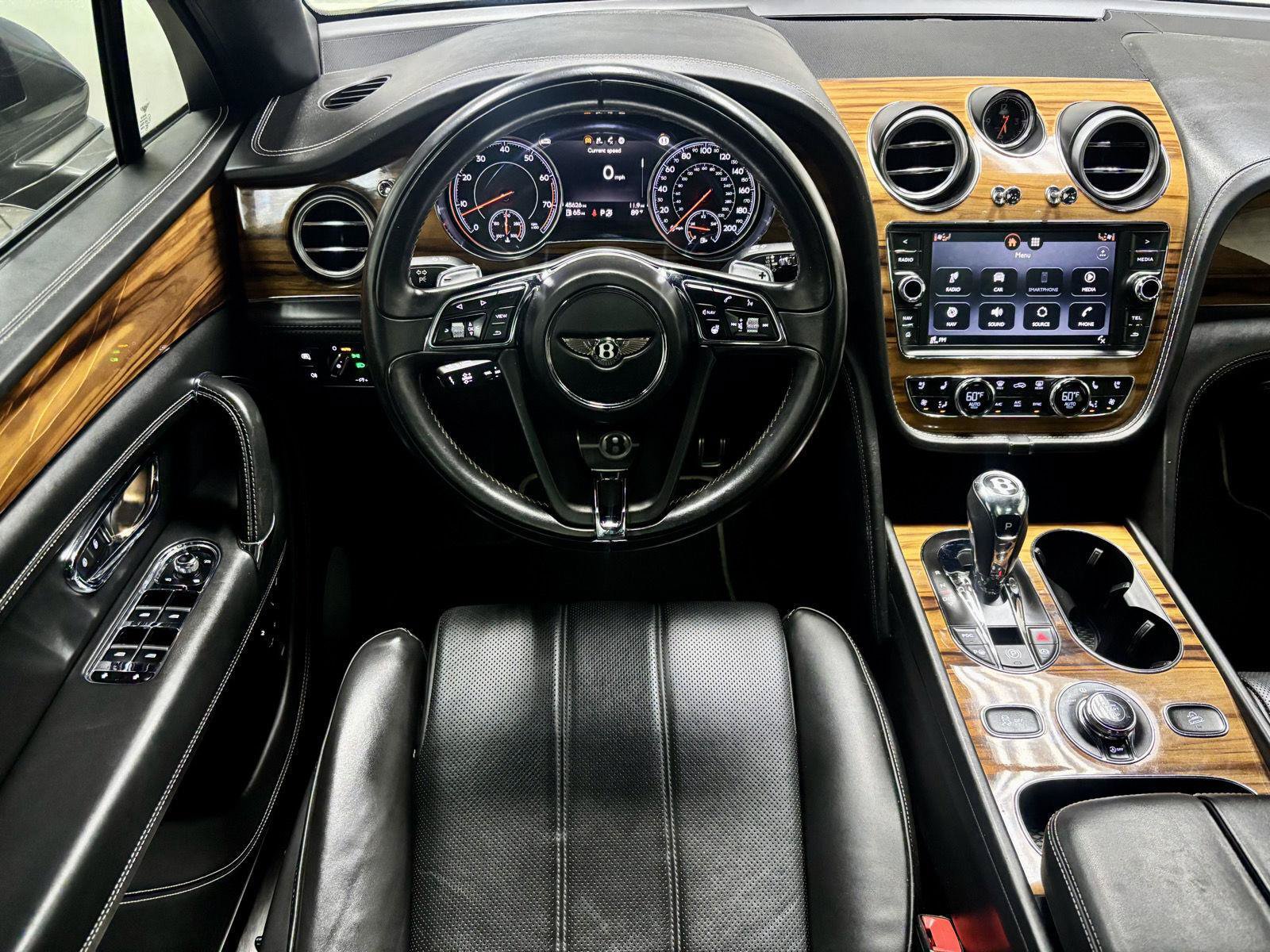 Used 2018 Bentley Bentayga AWD/4WD image 2