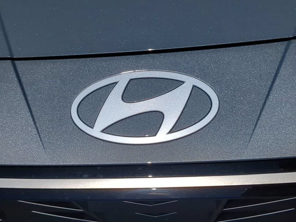 New 2026 Hyundai Elantra Limited FWD image 12