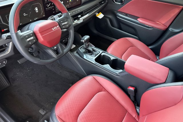 New 2026 Kia K4 GT-Line w/ GT-Line Premium Package FWD image 11