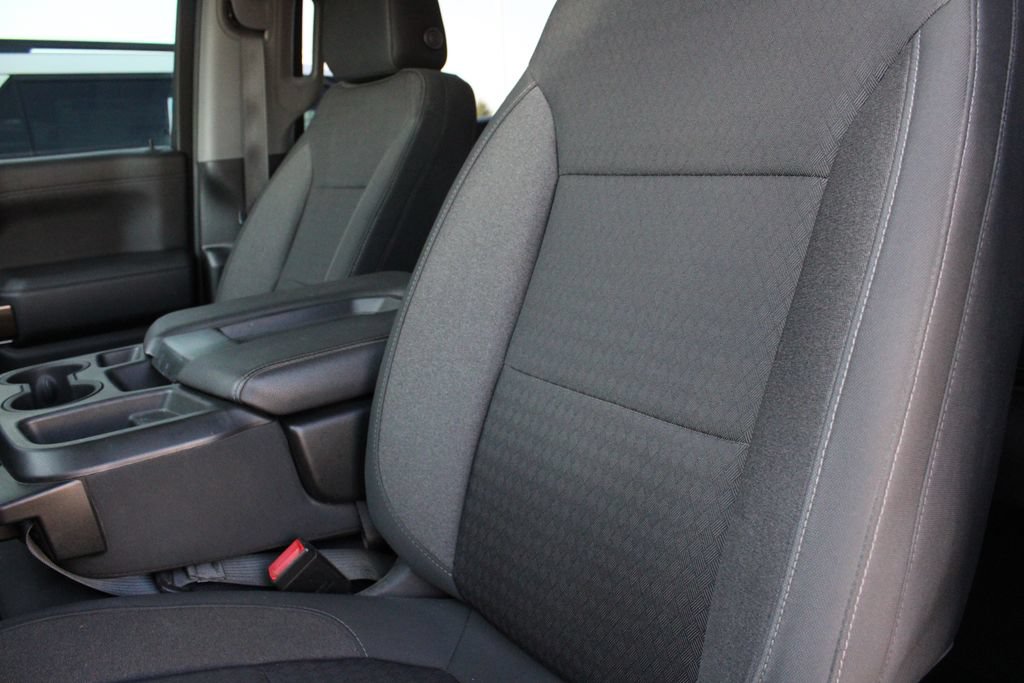 Used 2021 Chevrolet Silverado 1500 LT AWD/4WD image 5