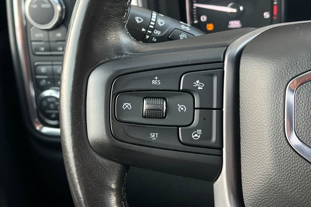 Used 2022 GMC Sierra 3500 Denali w/ Denali Black Diamond Edition image 33