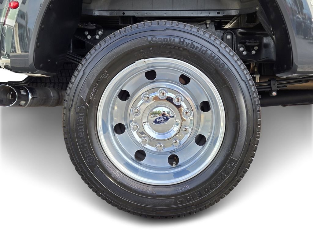 Used 2021 Ford F450 Platinum w/ FX4 Off-Road Package image 7
