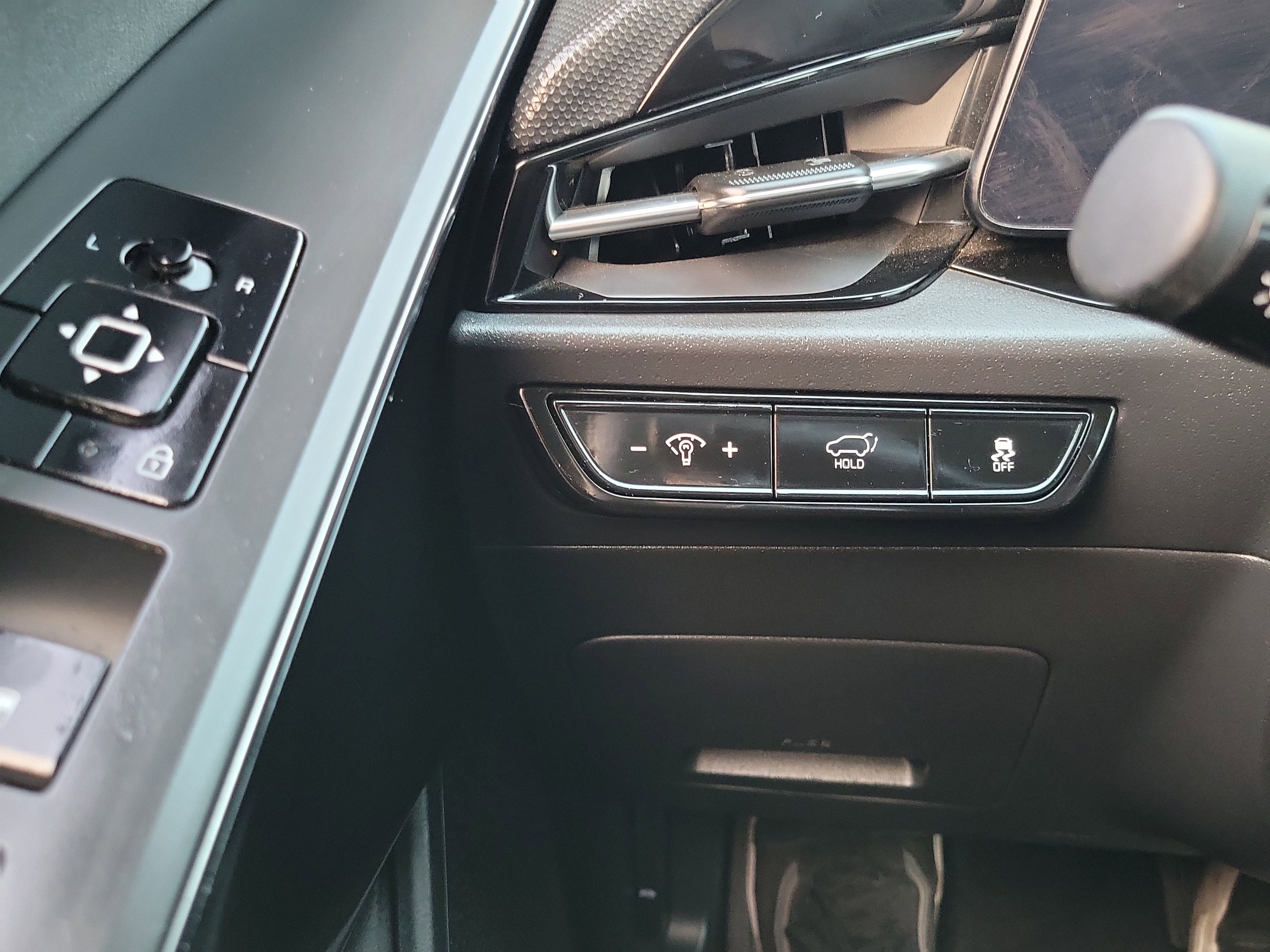 Used 2025 Kia Niro Wind image 9