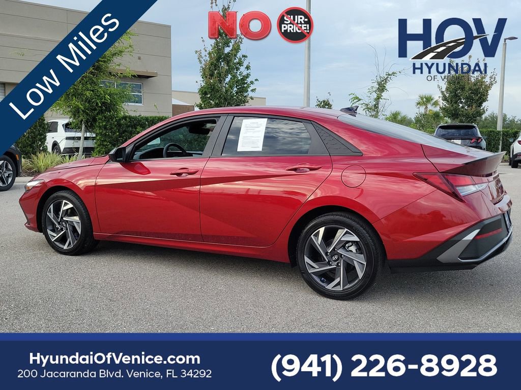 Certified 2025 Hyundai Elantra Sport FWD image 6