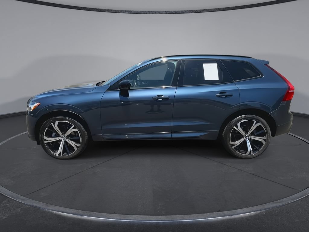 Used 2023 Volvo XC60 B5 Ultimate w/ Protection Package FWD image 5