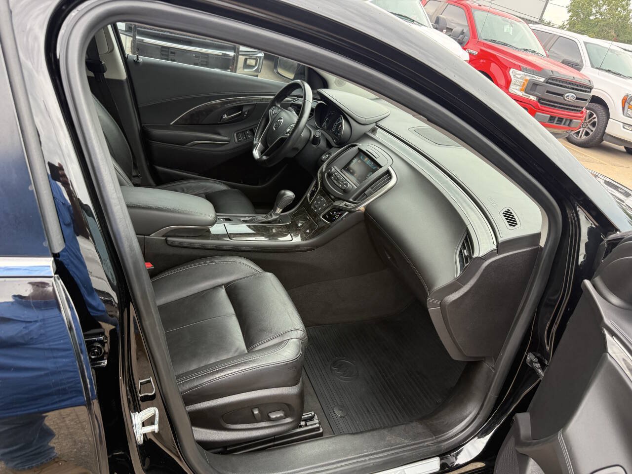 Used 2015 Buick LaCrosse Leather FWD image 10