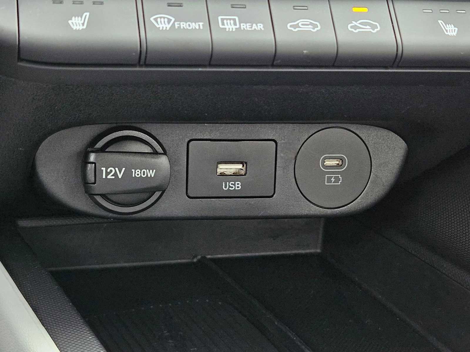 Used 2024 Hyundai Elantra Limited FWD image 27