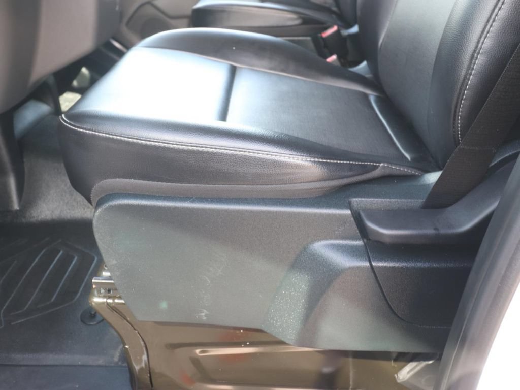 Used 2023 Ford E-Transit Medium Roof RWD image 16