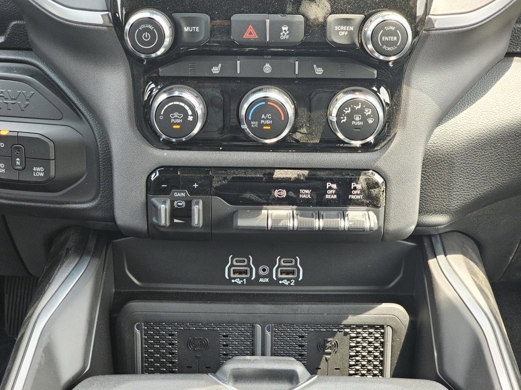 New 2025 RAM 2500 Big Horn image 33