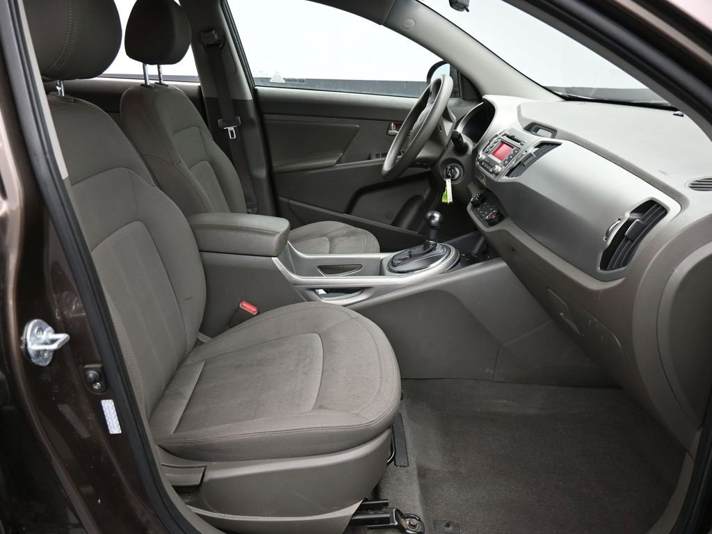 Used 2013 Kia Sportage LX image 40
