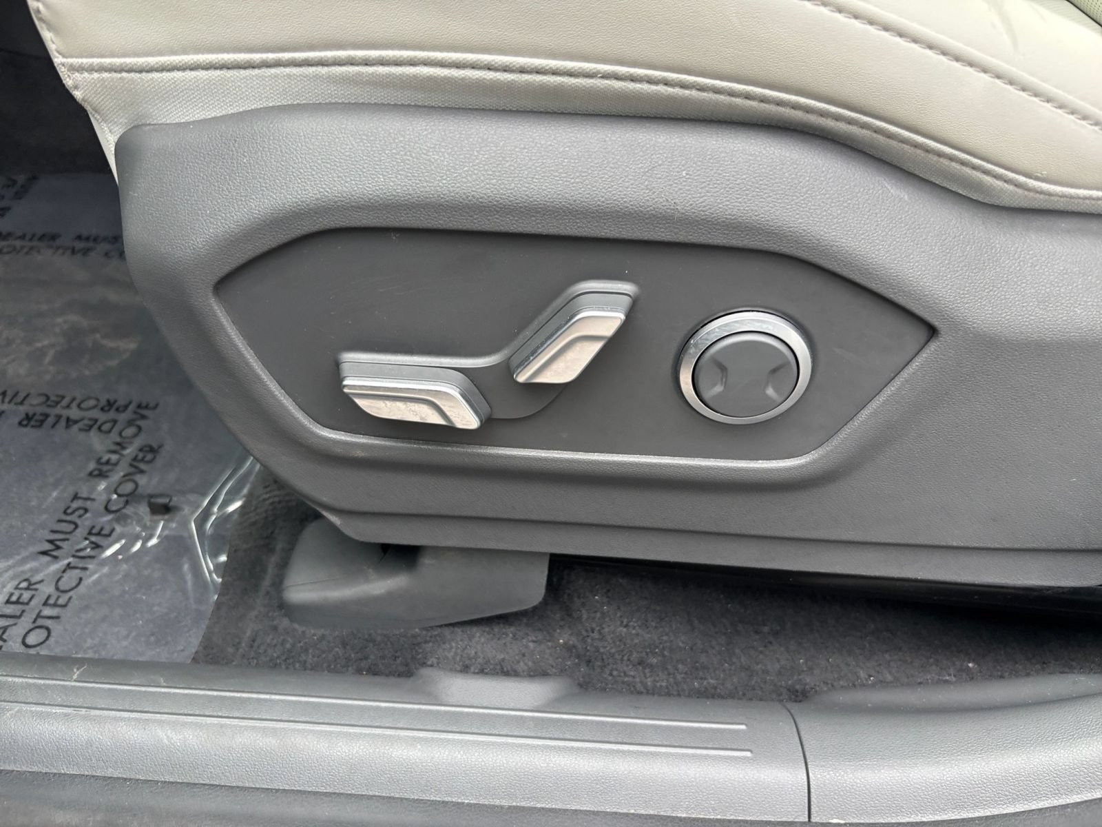 Used 2026 Hyundai Santa Fe SEL FWD image 22