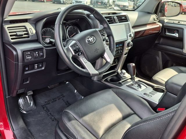 Used 2023 Toyota 4Runner Limited AWD/4WD image 4