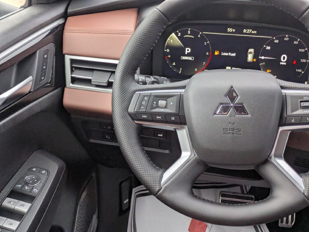 New 2026 Mitsubishi Outlander SEL FWD image 19