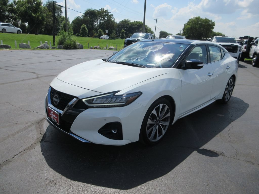Used 2023 Nissan Maxima Platinum w/ Sport Mat Group FWD image 10