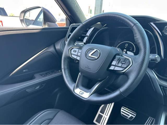 Certified 2026 Lexus TX 500h AWD w/ Technology Package image 12
